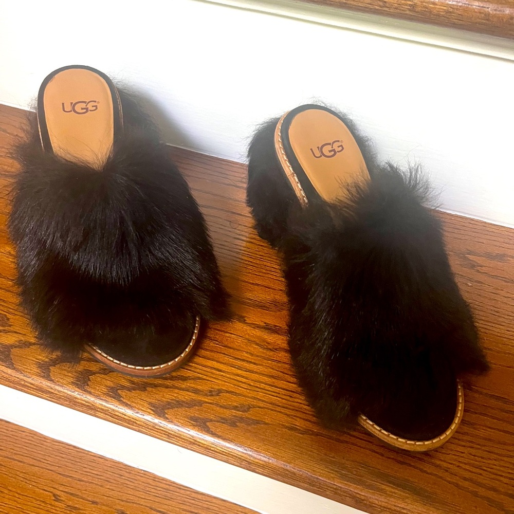 Ugg fluff heels